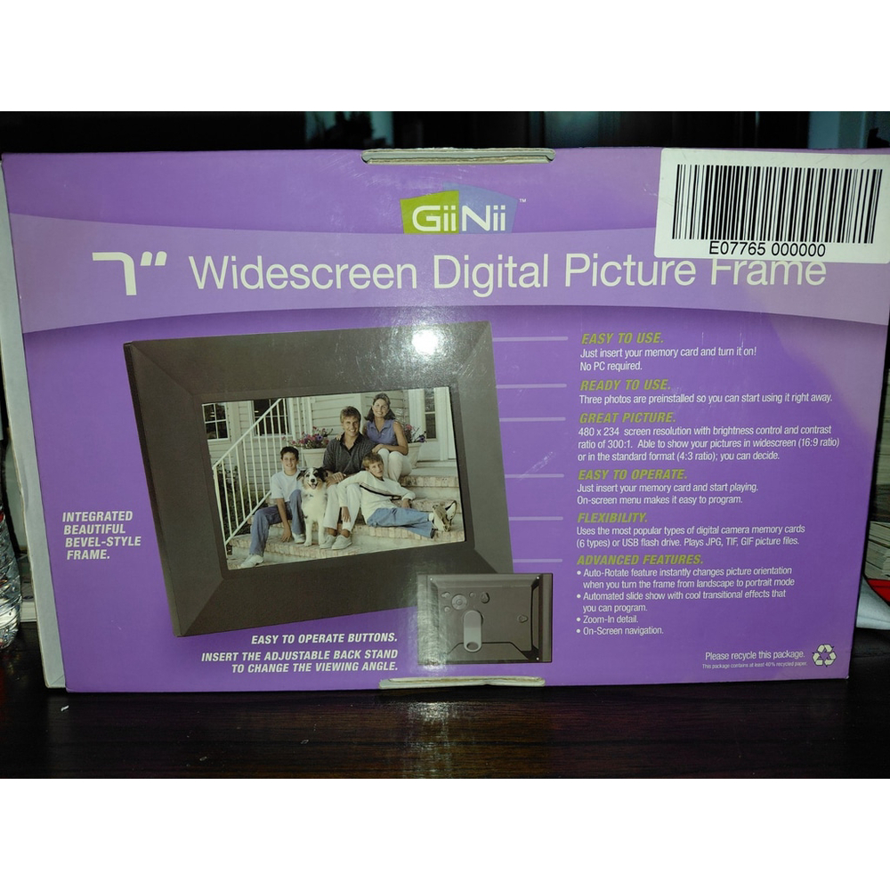 Wide screen Digital Picture Frame 7 Inch!